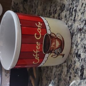 Kitchen utensil holder